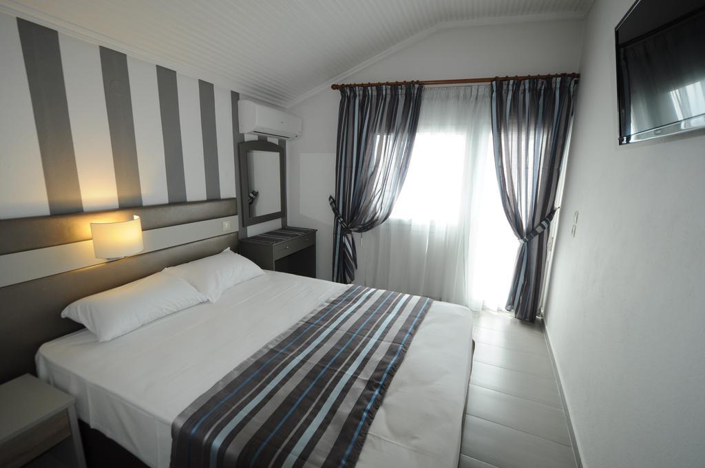 Hotel Asterias Limenaria  Bilik gambar