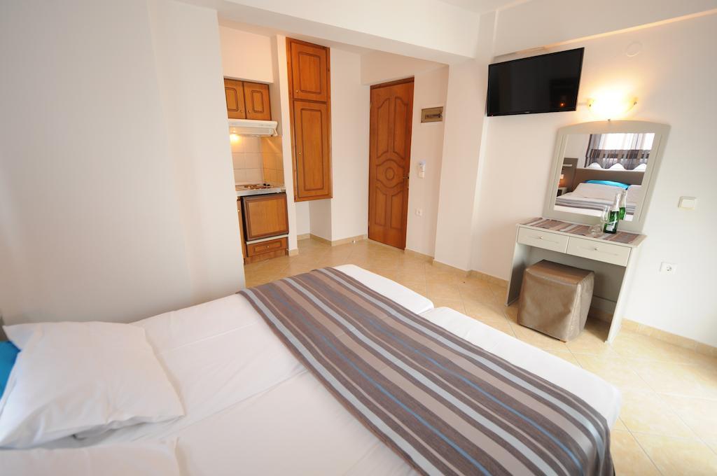 Hotel Asterias Limenaria  Bilik gambar